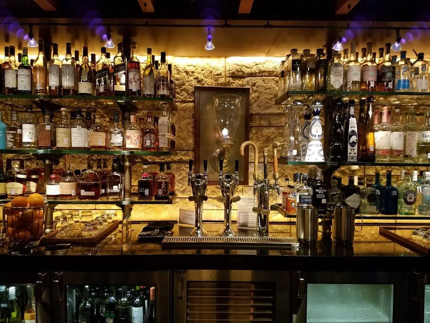 The Honor Bar restaurant Dallas