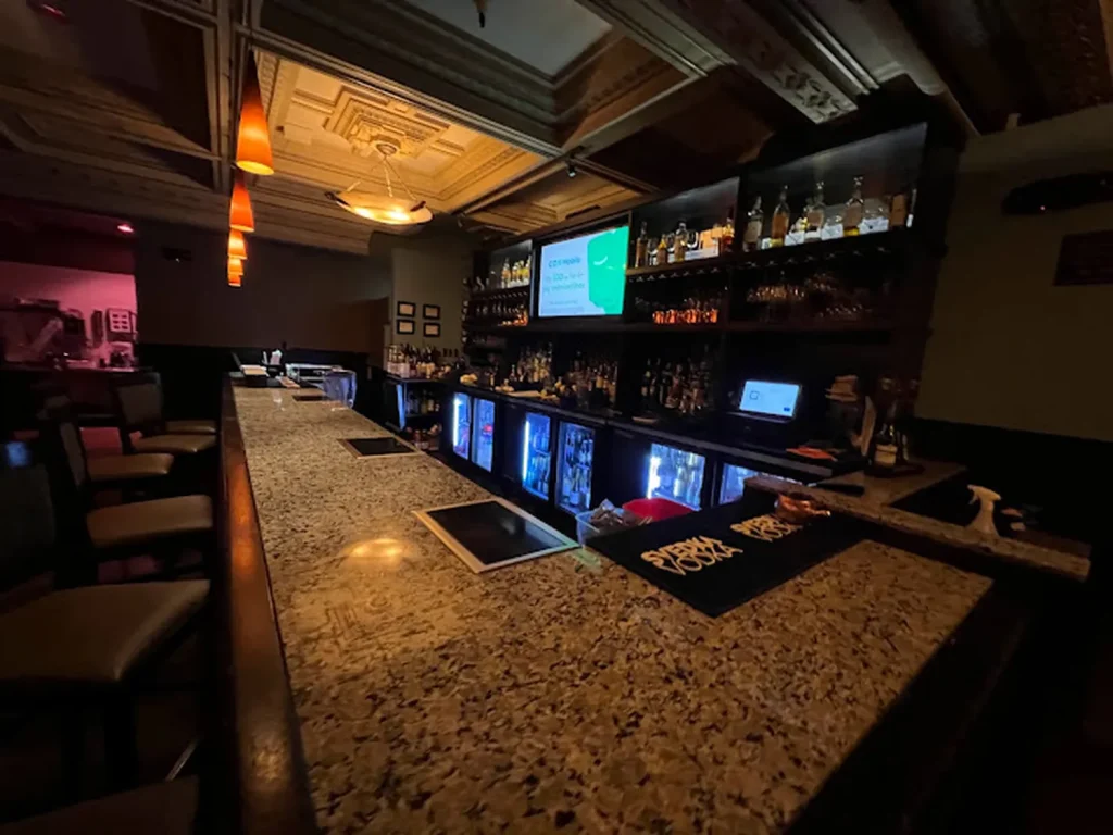 Reservation at THE MELTING POT restaurant San Diego KEYS