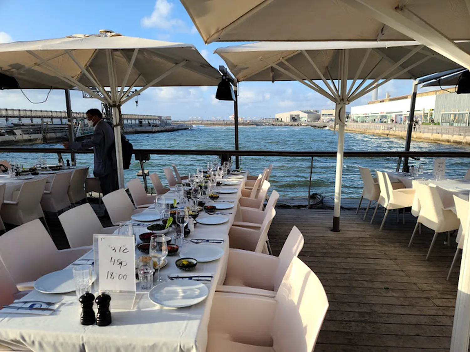 White Pergola restaurant Tel Aviv