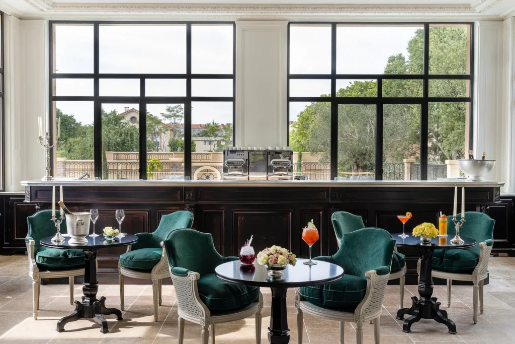 Reservation at ÂMA TERRA Aix en Provence KEYS