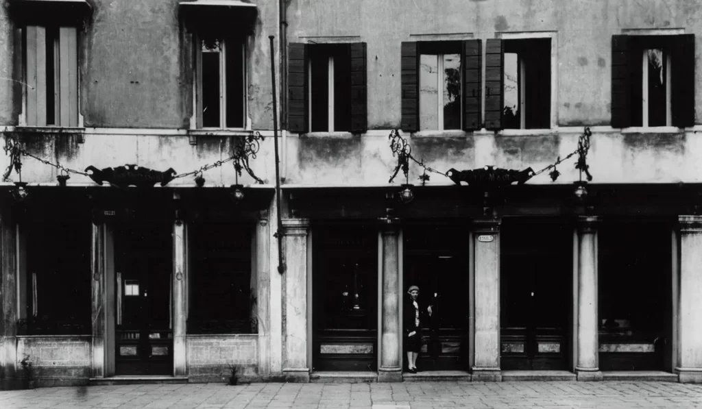 Reservation at ANTICO MARTINI restaurant Venise KEYS