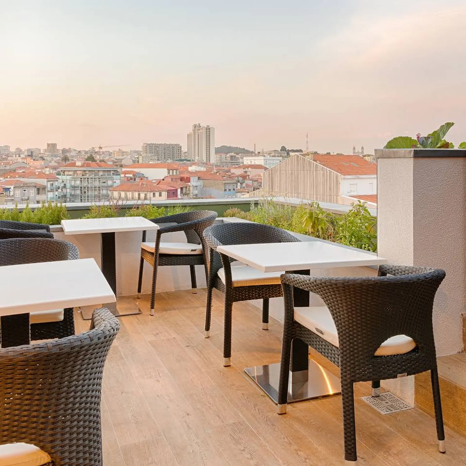 Bello Rooftop restaurant Porto