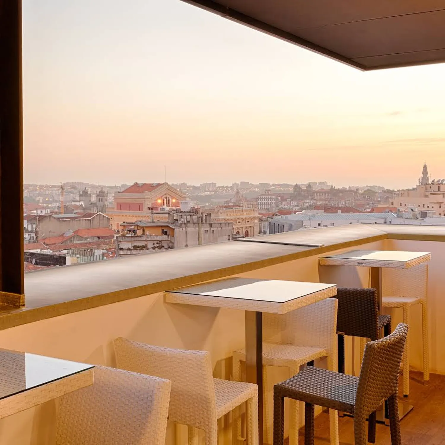 Bello Rooftop restaurant Porto