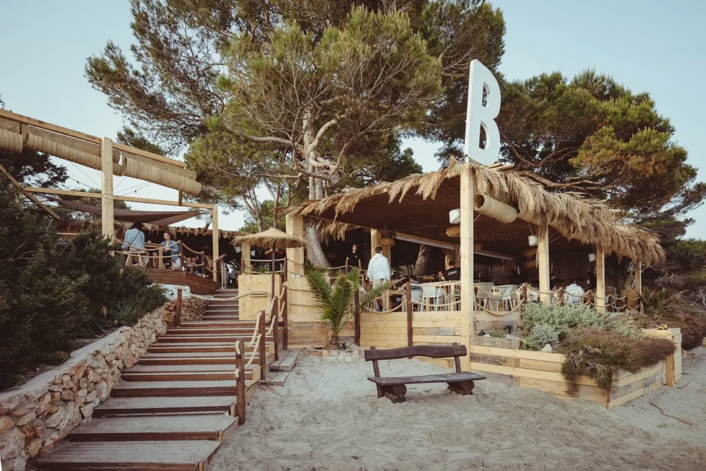 Reservation at BESO BEACH restaurant - Ibiza | KEYS