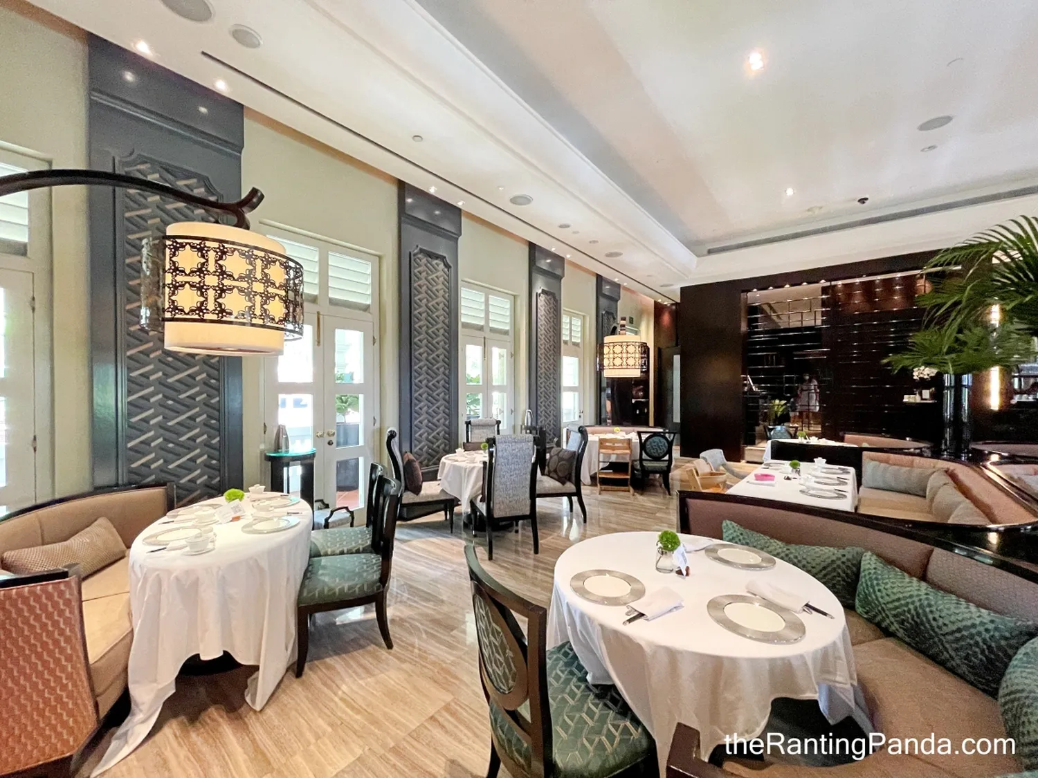 Cassia restaurant Singapore