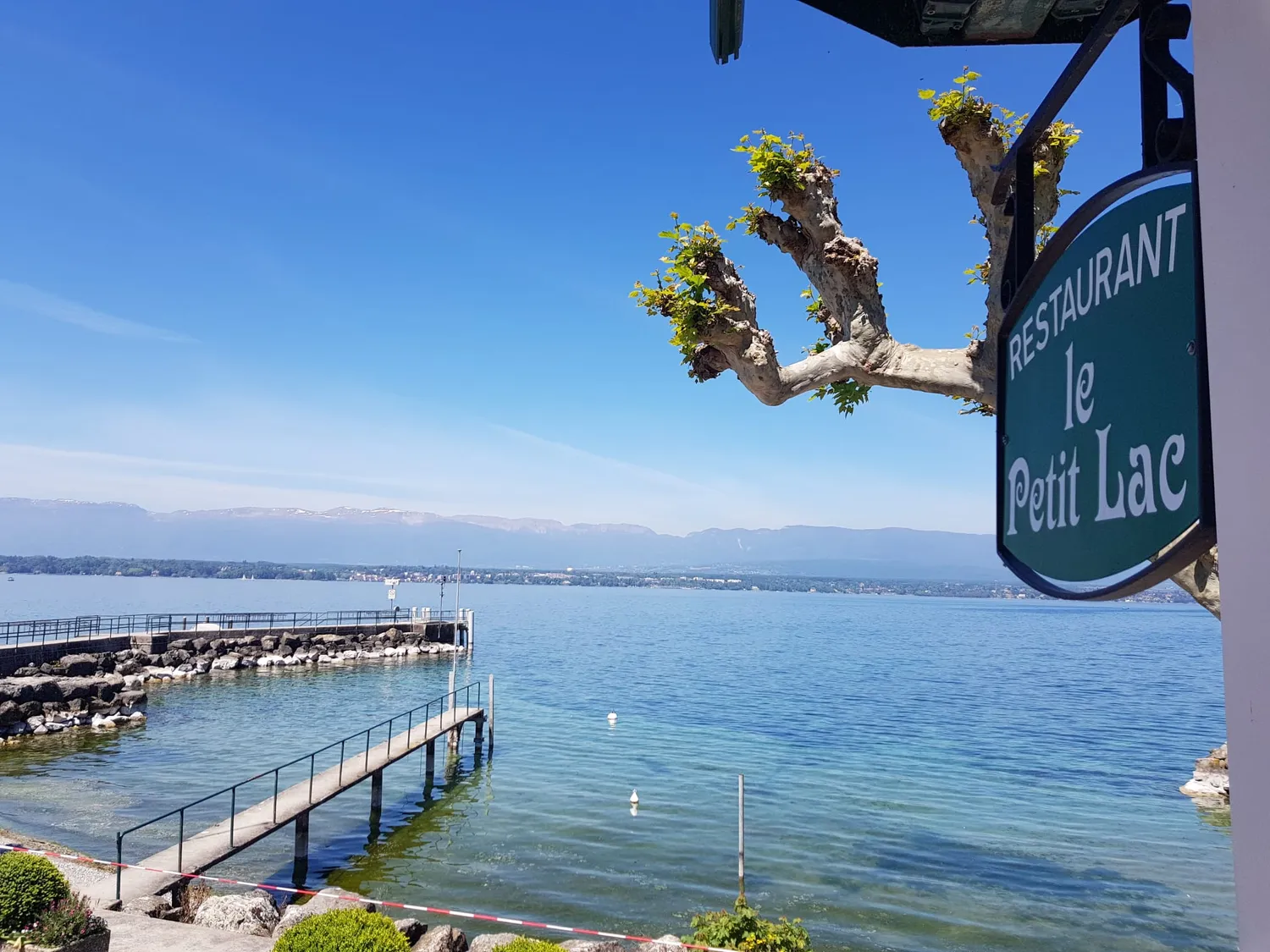 Du Lac restaurant Geneva