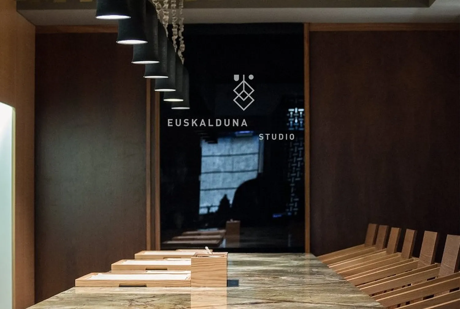 Euskalduna Studio restaurant Porto