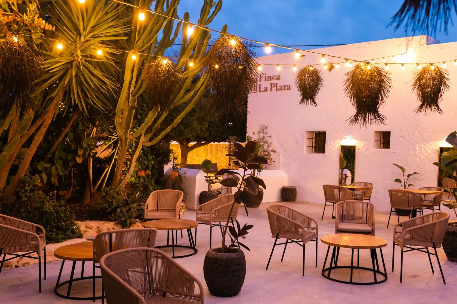 Finca La Plaza restaurant Ibiza