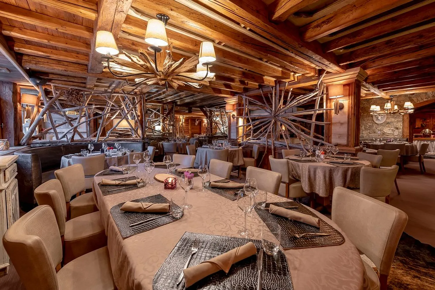 LE GRAND CAFÉ DES PISTES restaurant Méribel