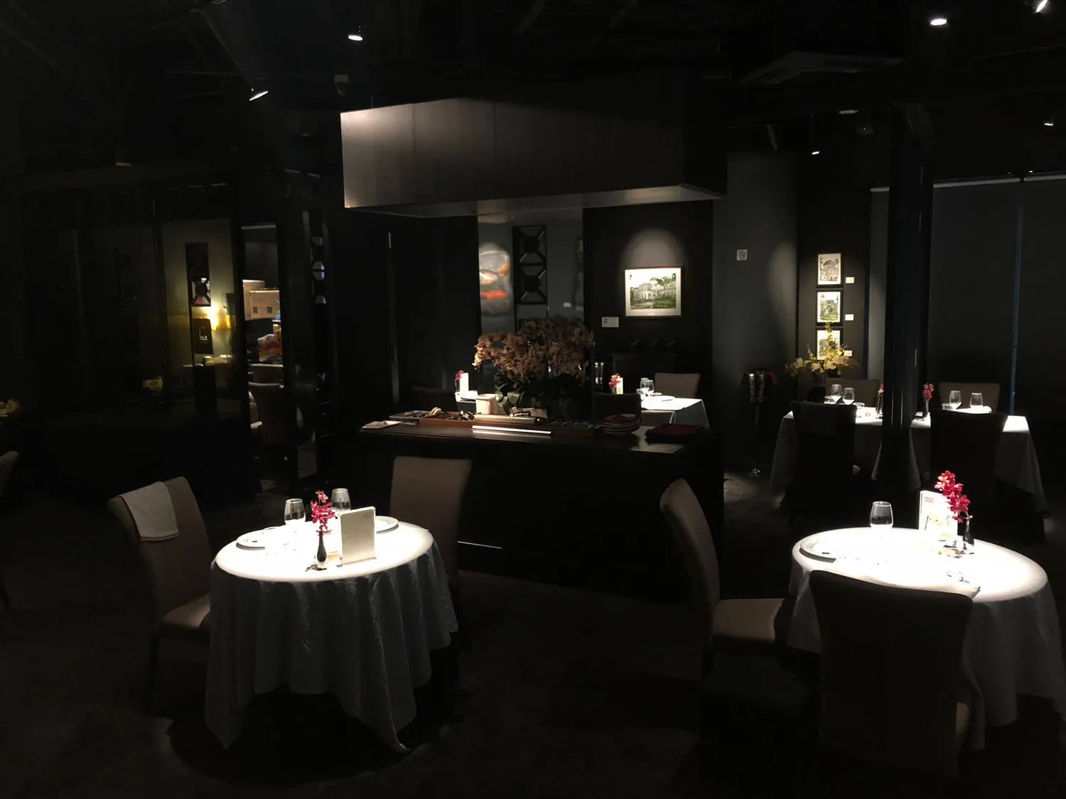 Labyrinth restaurant Singapore