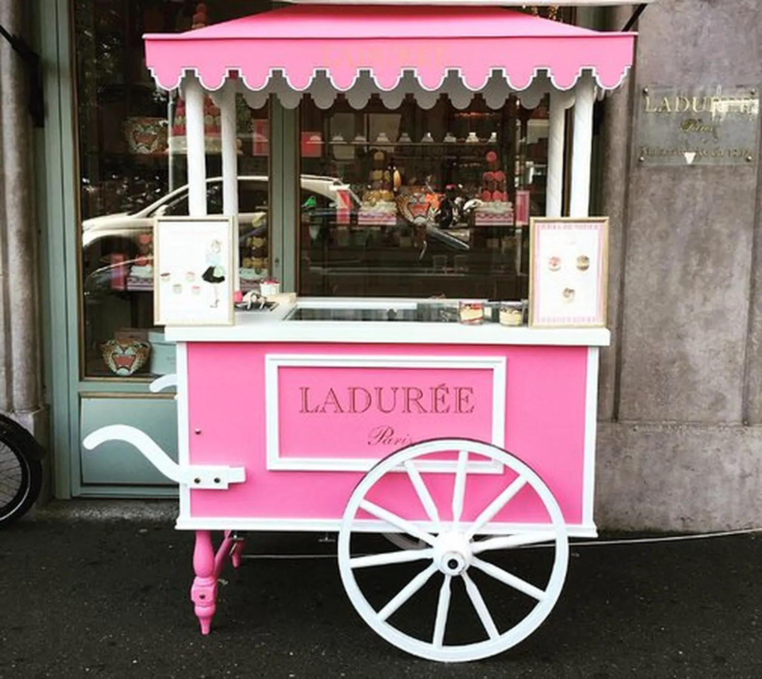 Laduree restaurant Geneva