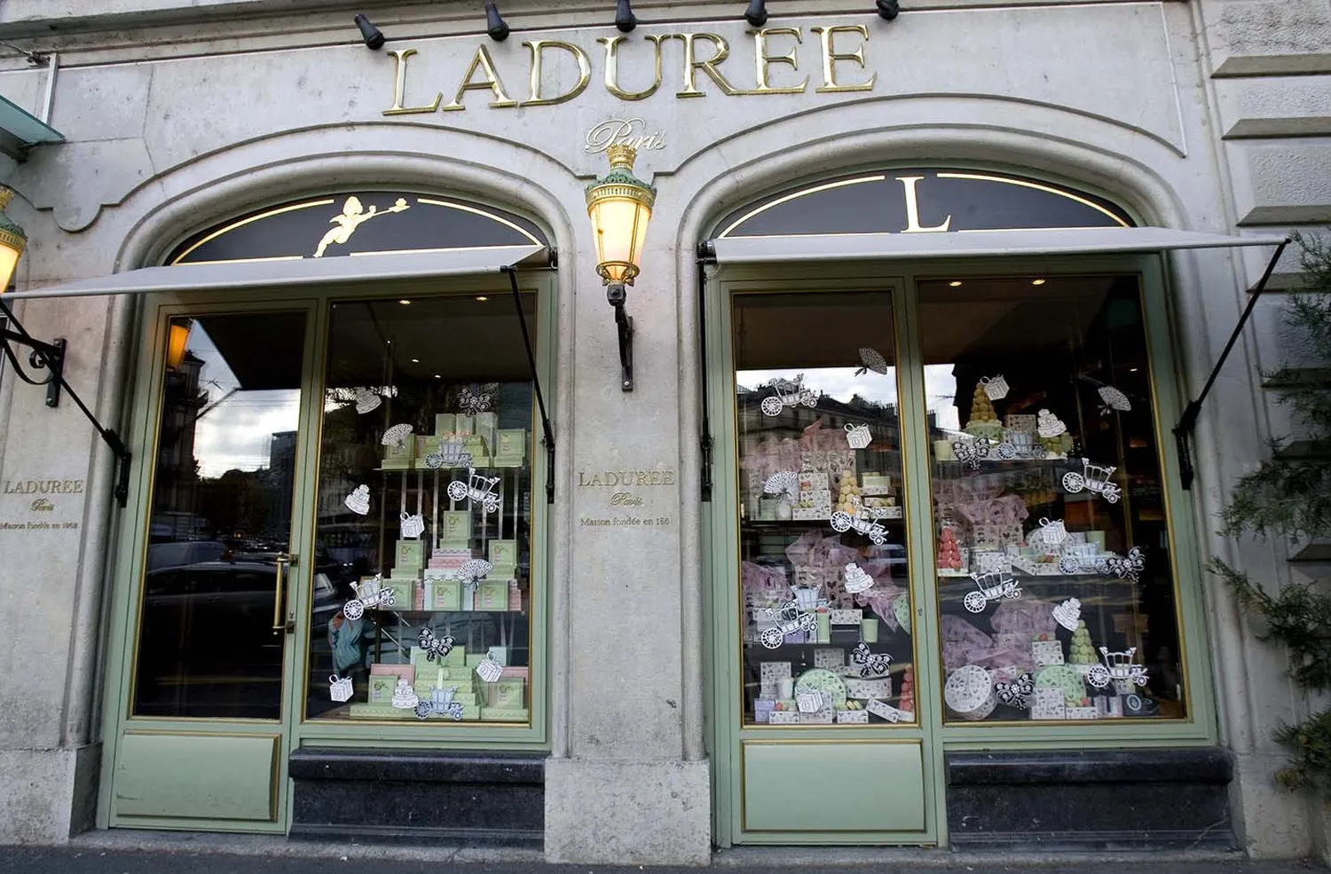 Laduree restaurant Geneva