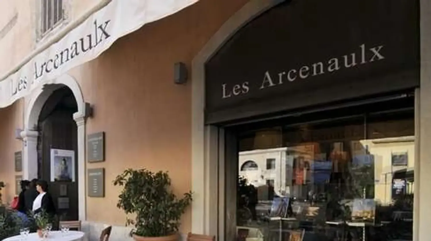 Les Arcenaulx restaurant Marseille