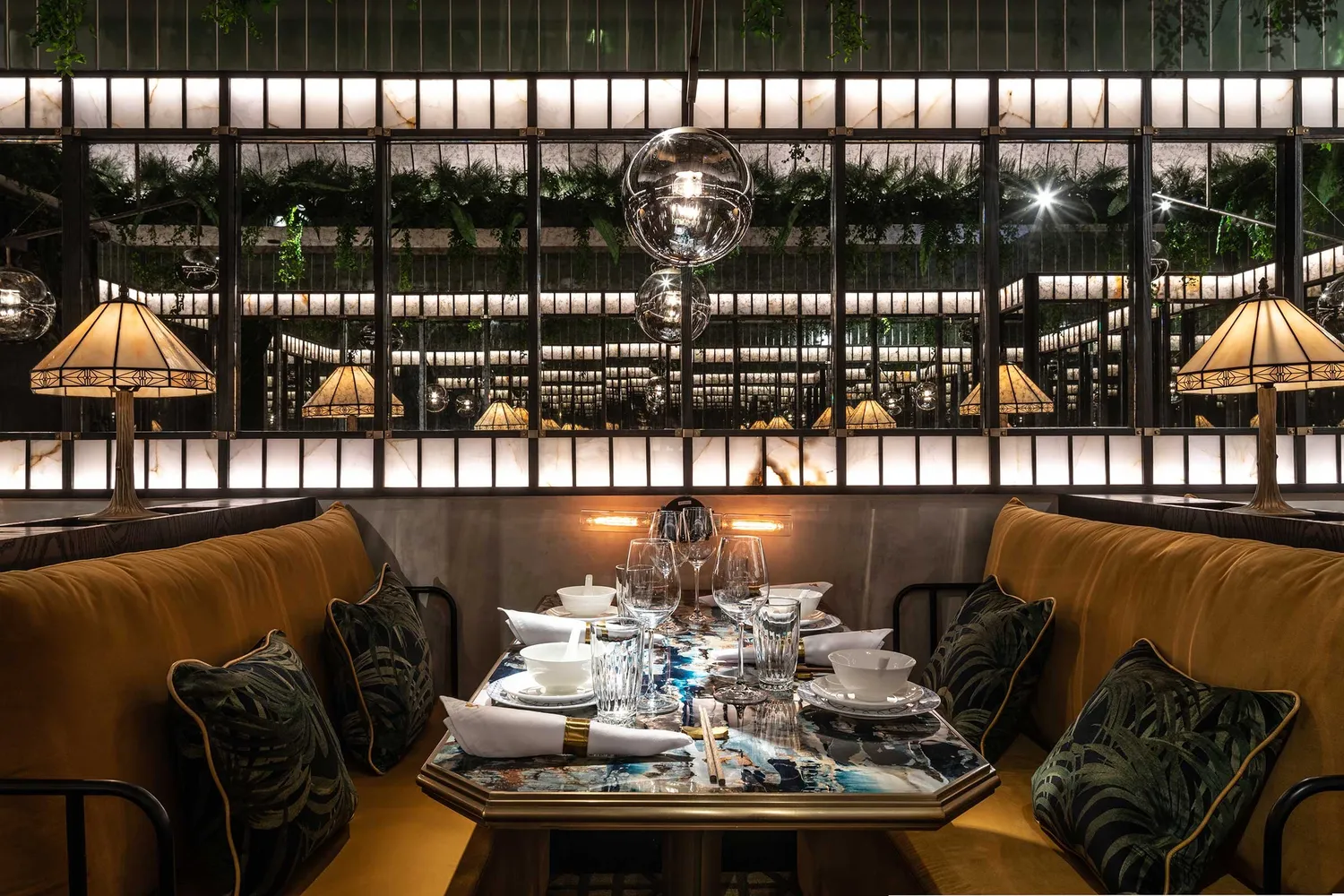 Mott 32 restaurant Singapore