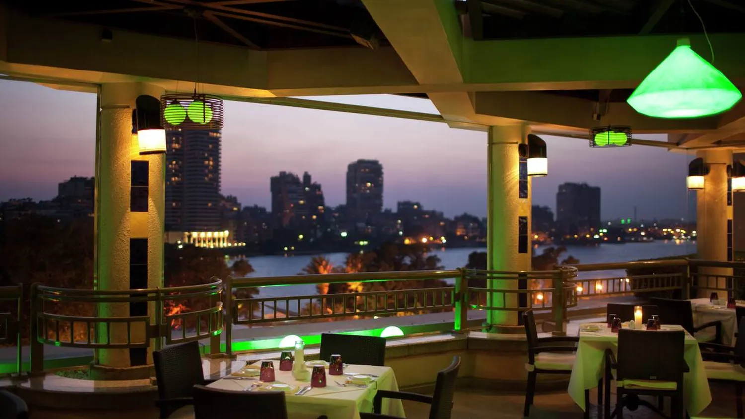 Oak Grill restaurant Cairo