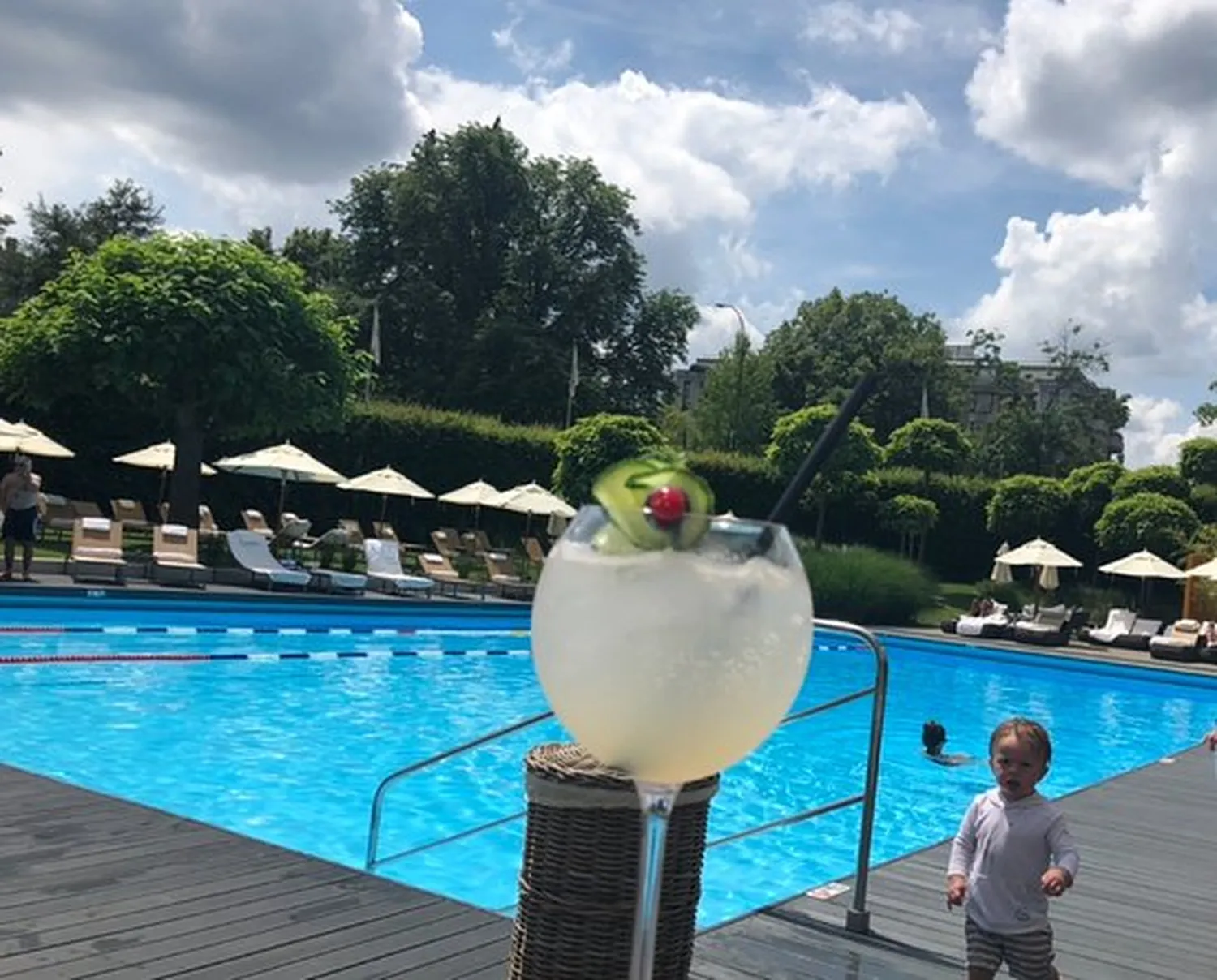 Poolside restaurant Geneva