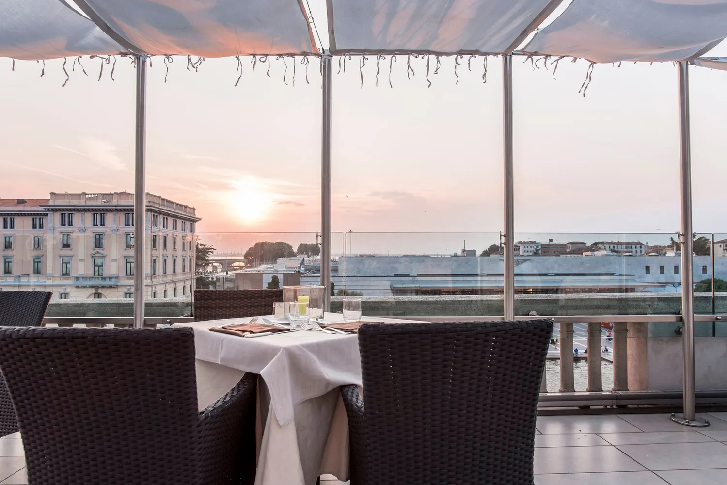 Top of the Carlton restaurant Venise