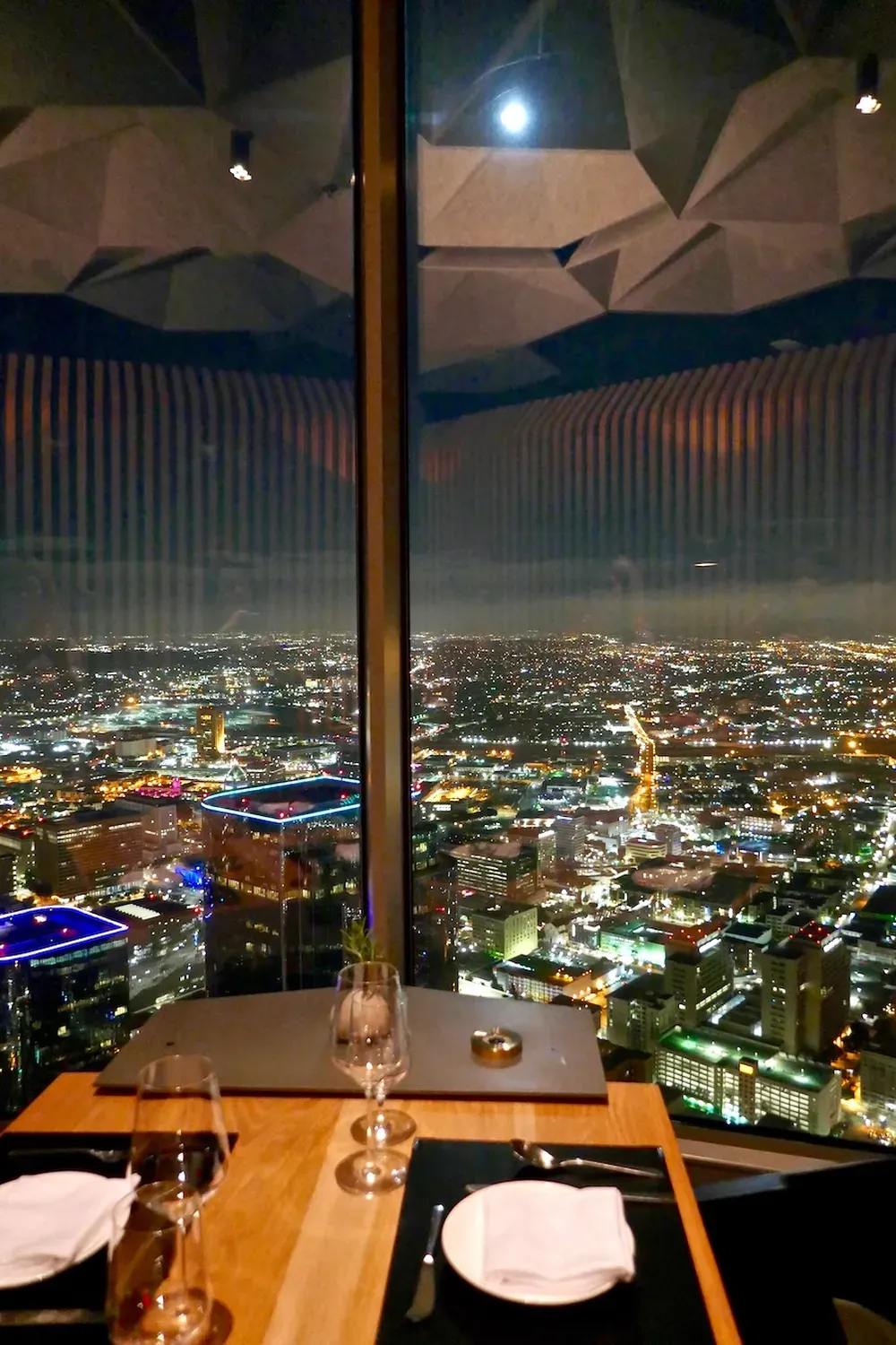 71Above restaurant Los Angeles