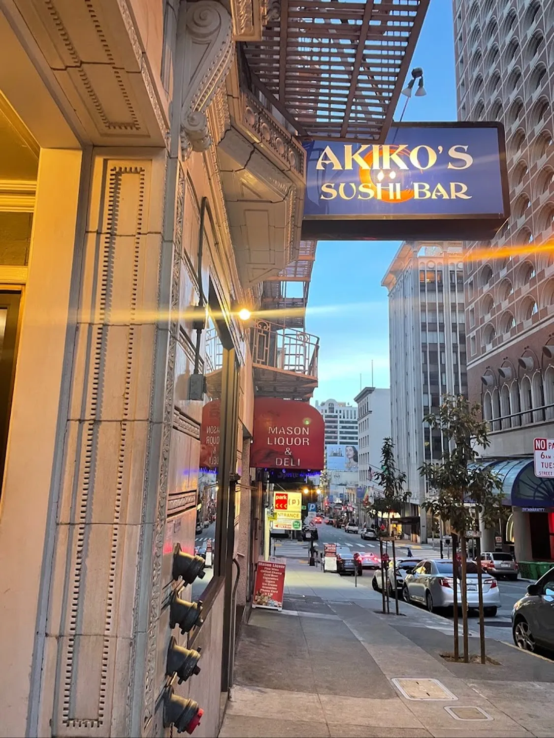 Akikos Sushi Bar san francisco