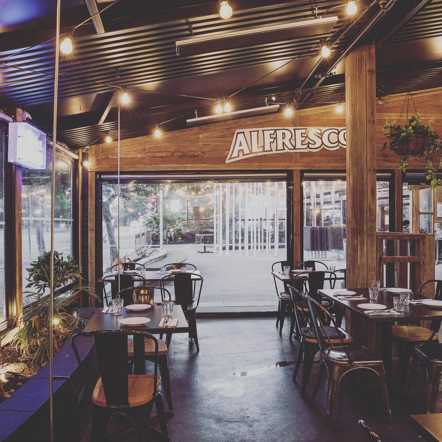 Alfresco Restaurant Gold Coast