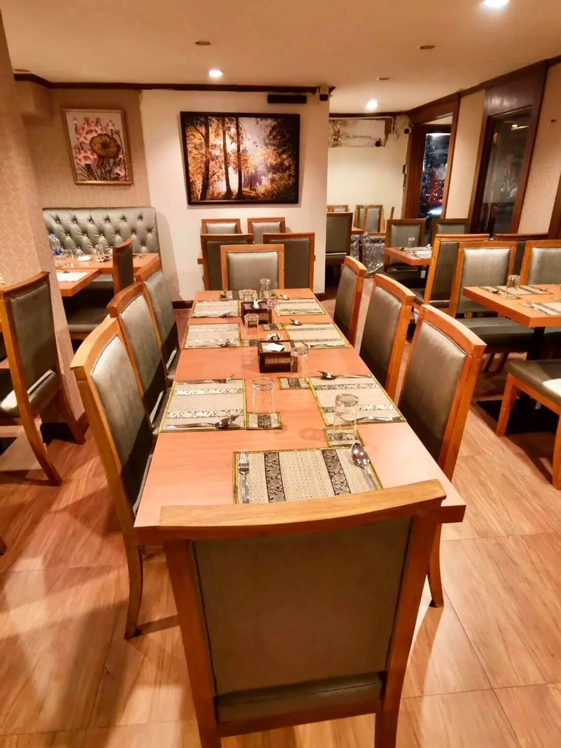 Baan Tassanee restaurant Bangkok