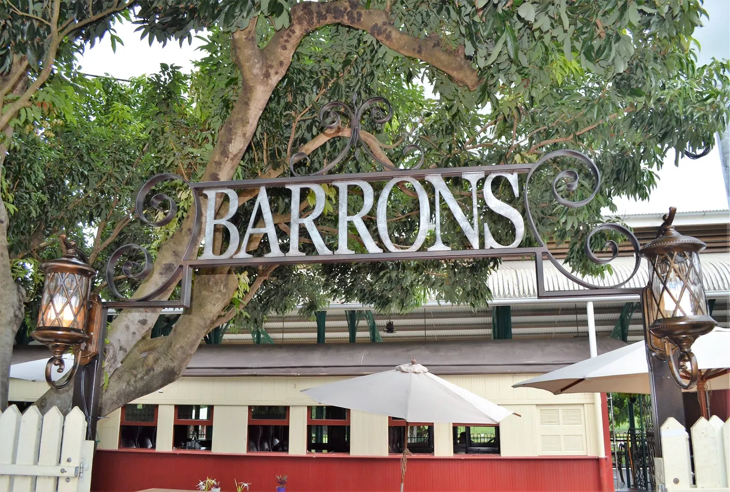 Barron's restaurant Cairns