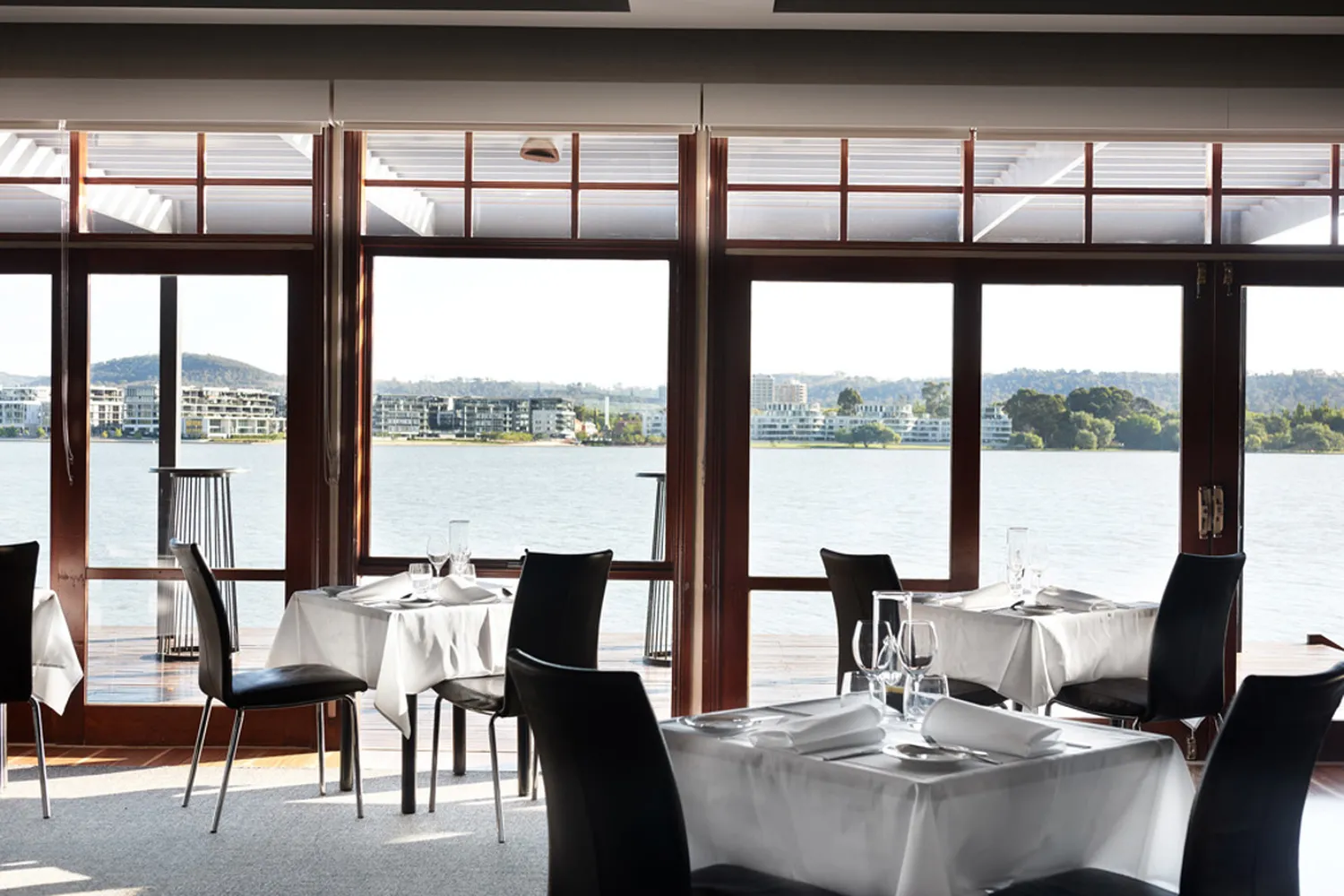 Boat restaurant Canberra