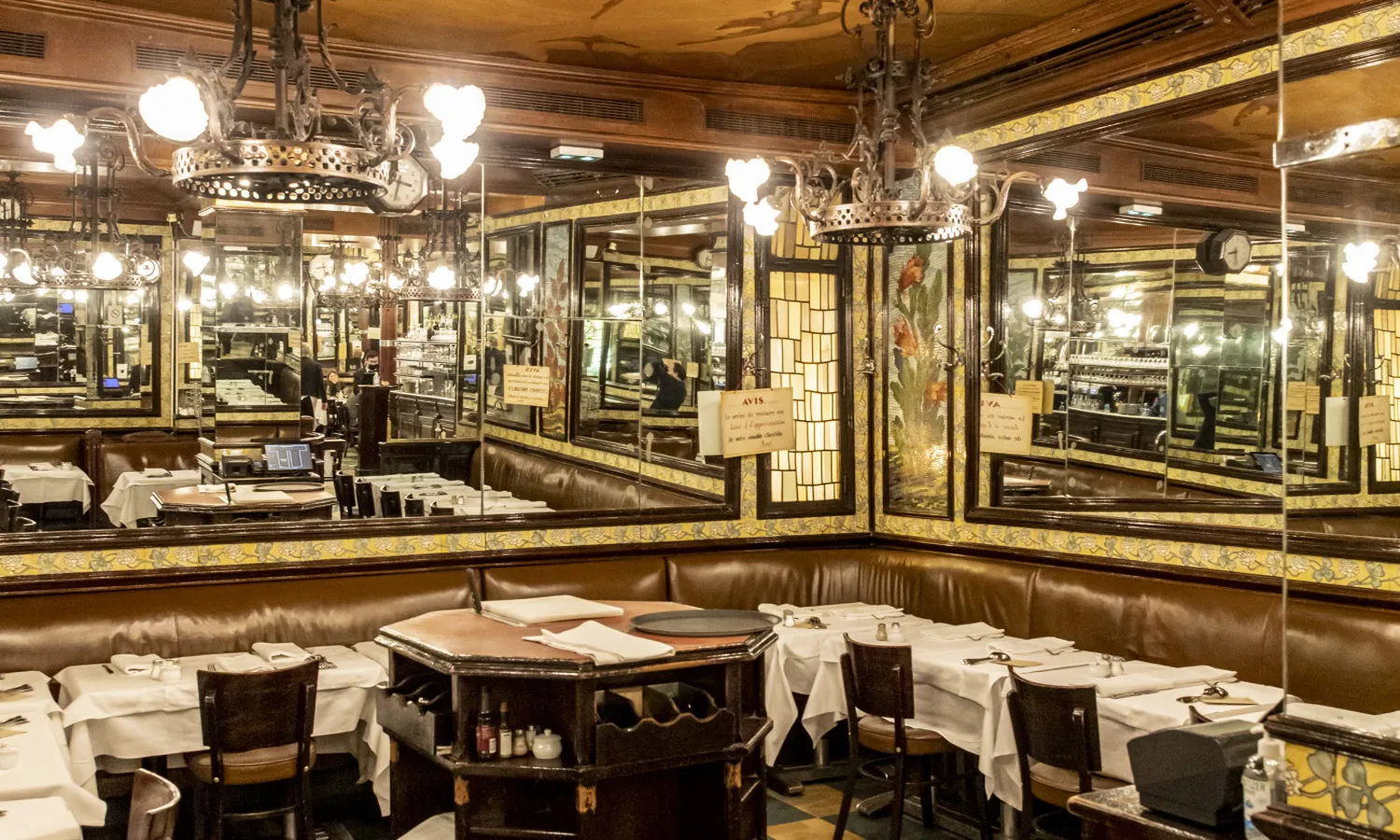 Brasserie Lipp Restaurant Paris