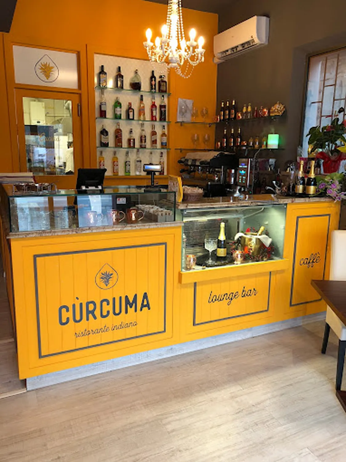 Curcuma & Mango restaurant Parma