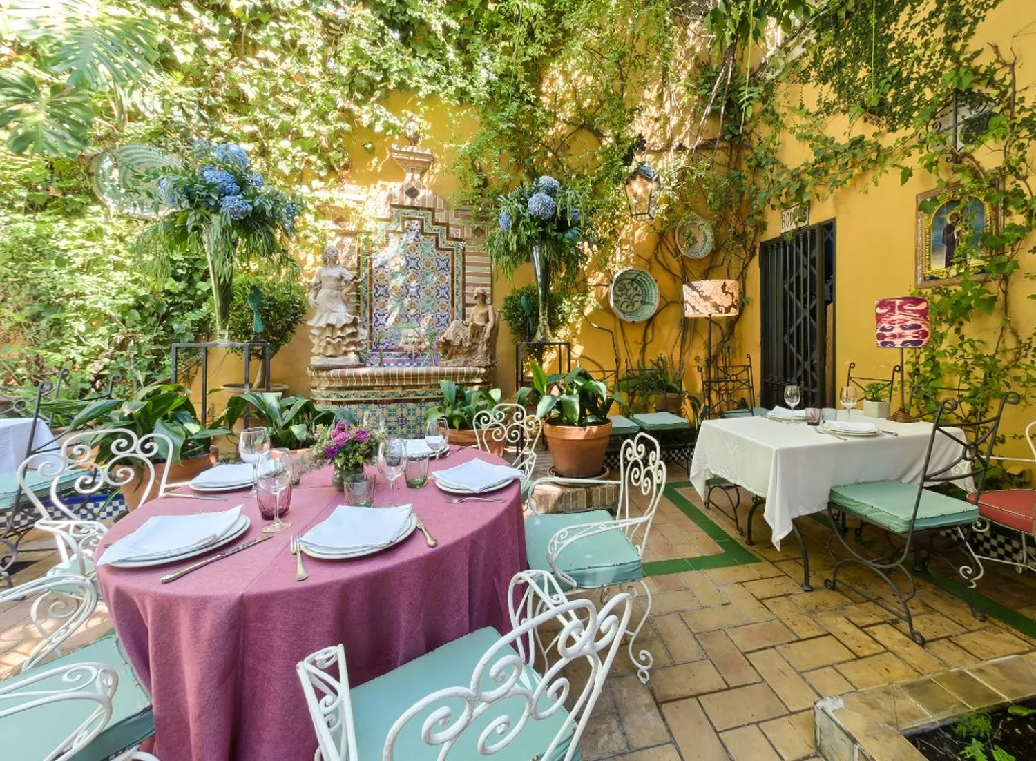 Casa Manolo Leon restaurant Seville