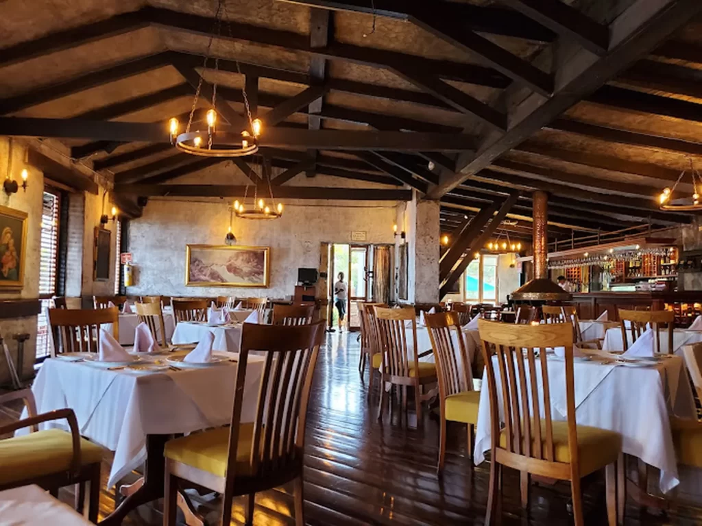 Casa San Isidro Restaurate bogota