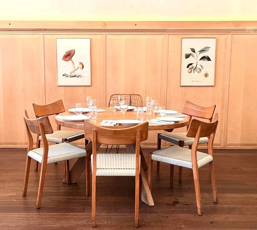 Reservation at COOKOOVAYA restaurant Athens KEYS