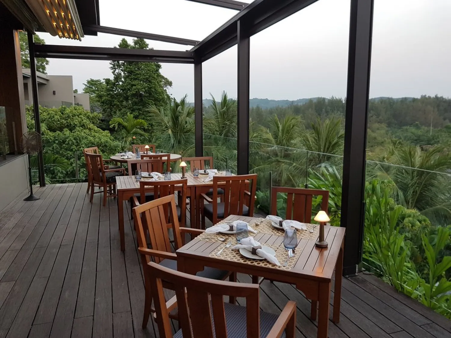 Dee Plee restaurant Phuket