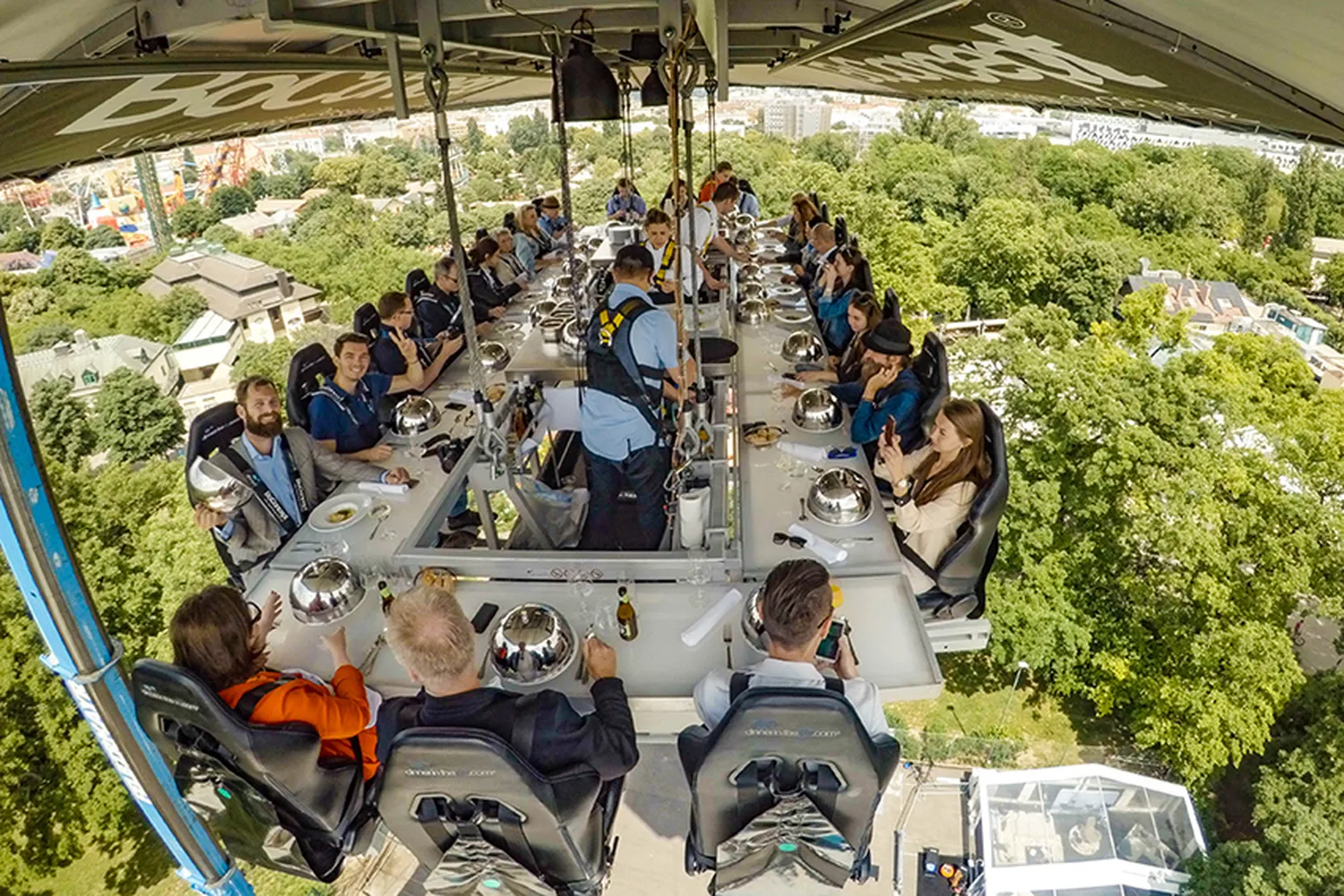 Dinner In The Sky restaurant Vienna