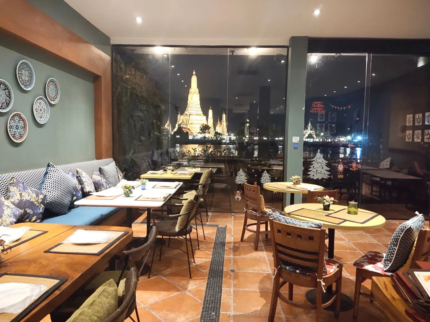 Eat Sight Story restaurant Bangkok