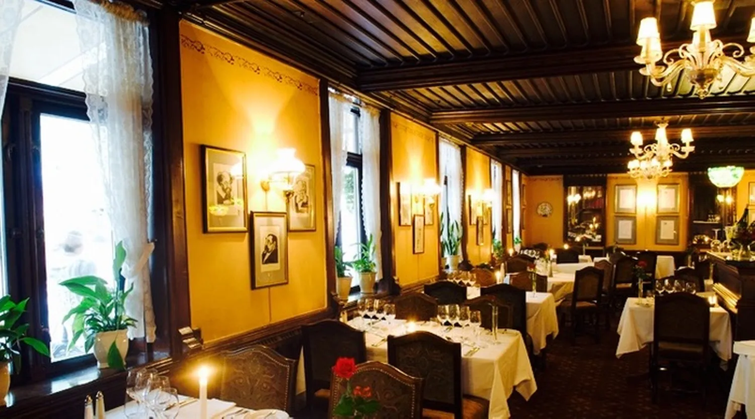 Engebret restaurant Oslo