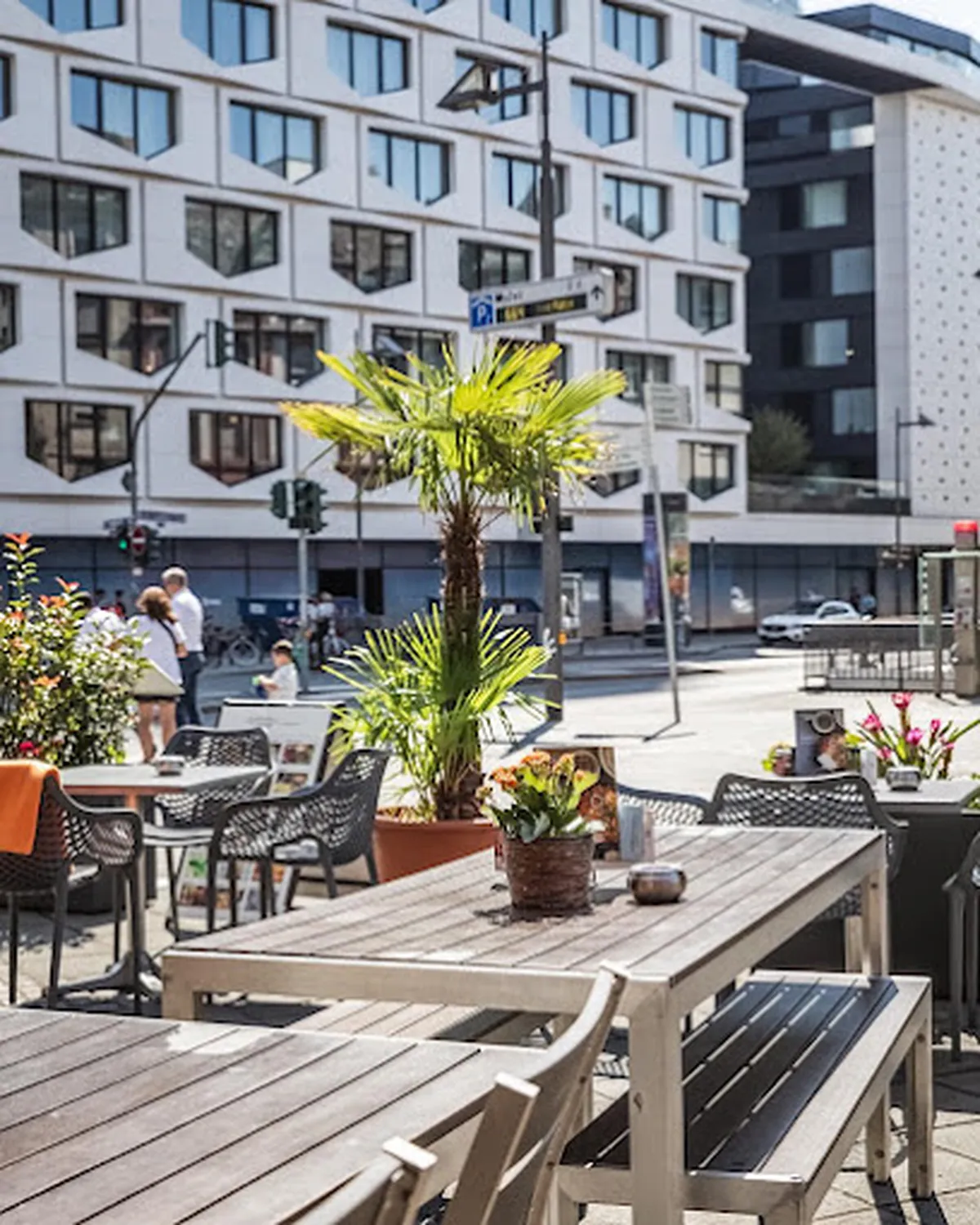 Eschenheimer Turm restaurant Francfort