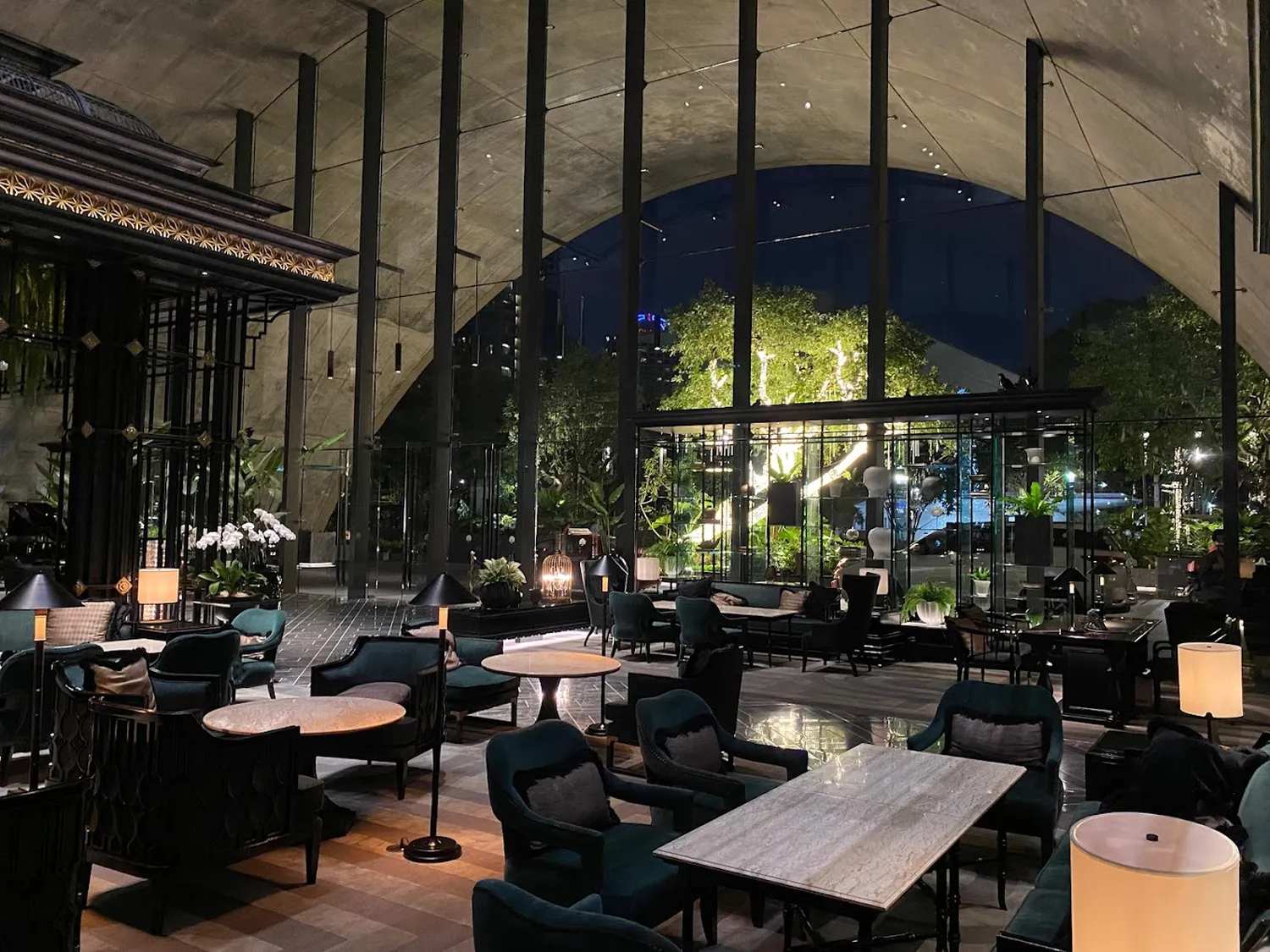 FIREFLY bar Bangkok