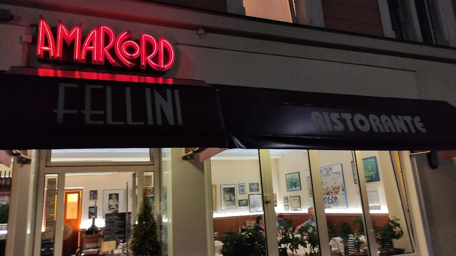 Fellini restaurant Cologne