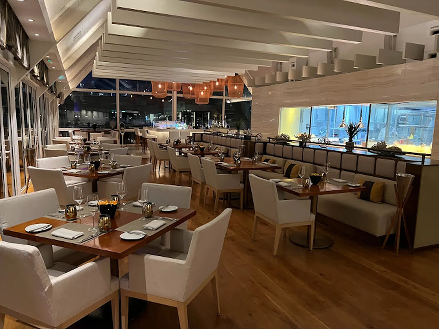 Finz restaurant Abu Dhabi