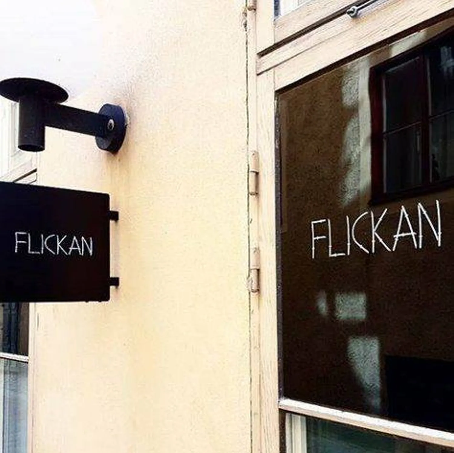 Flickan restaurant Stockholm