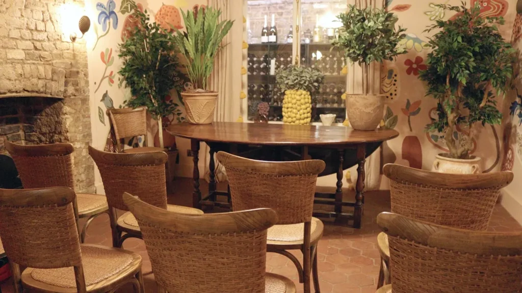 Reservation at FRANKLIN'S WINE bar London KEYS