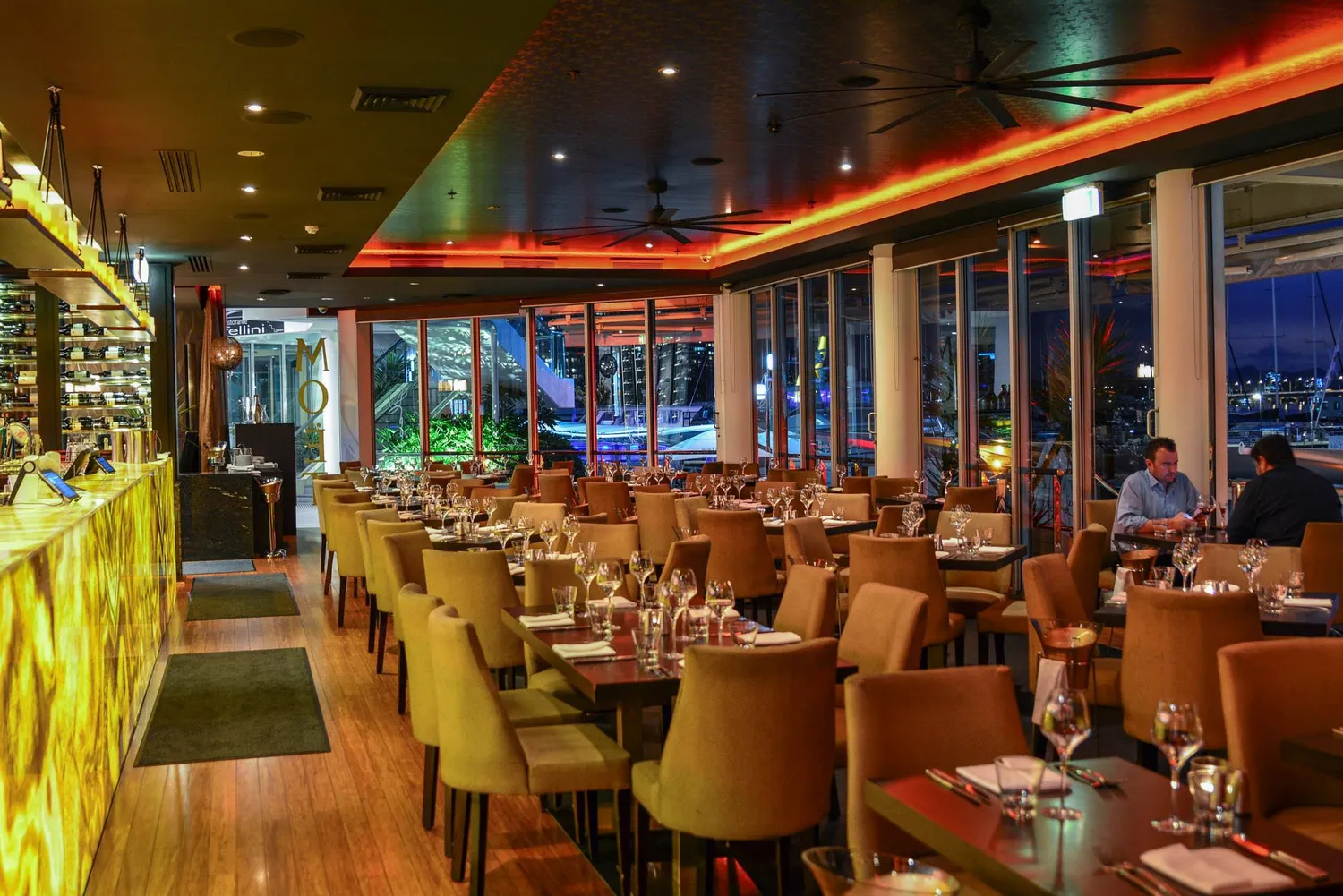 Glass Dining restaurant Gold Coast