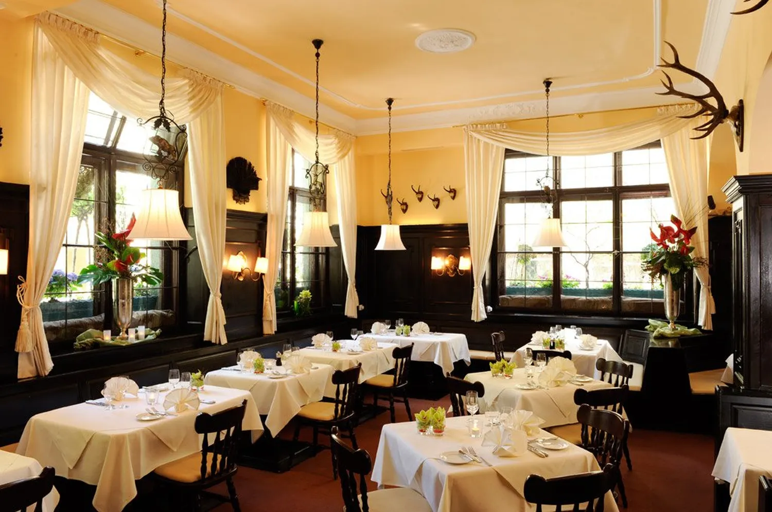 Halali restaurant Munich