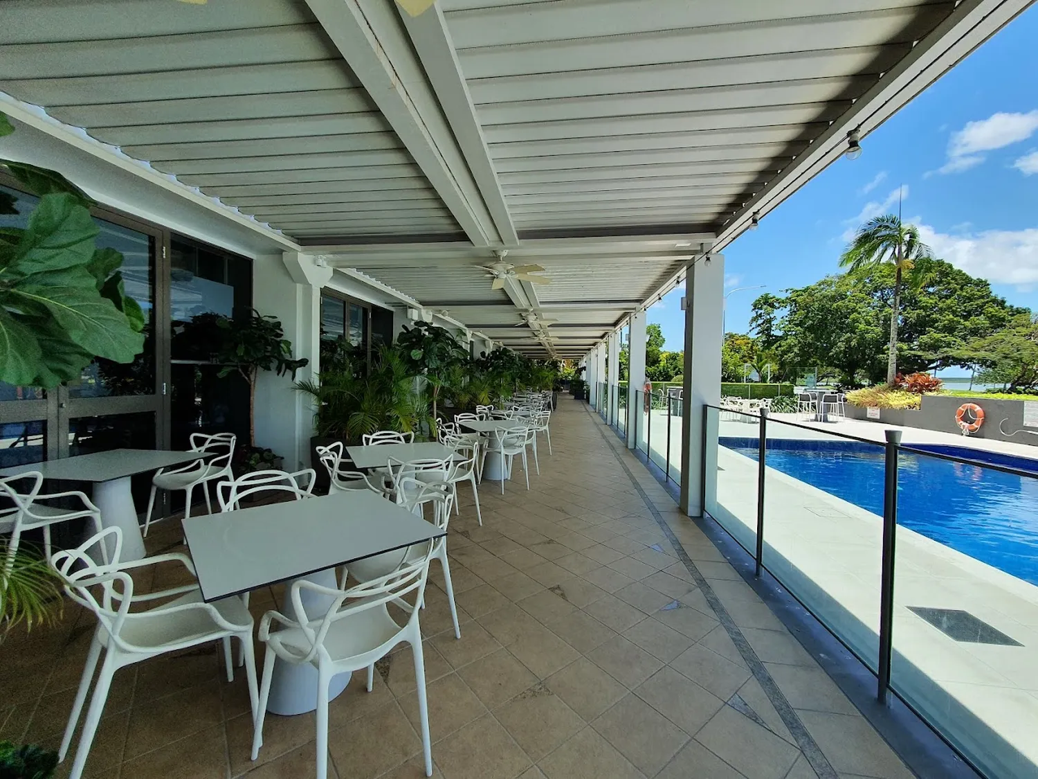 Harbourside bar restaurant Cairns