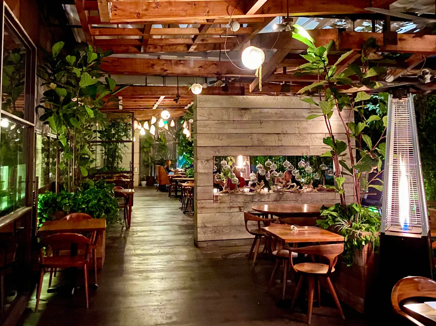 Hinoki &amp; the Bird restaurant Los Angeles