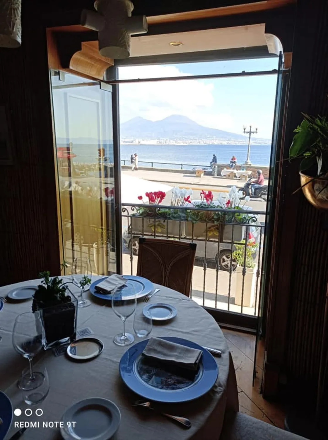 La Cantinella restaurant Naples