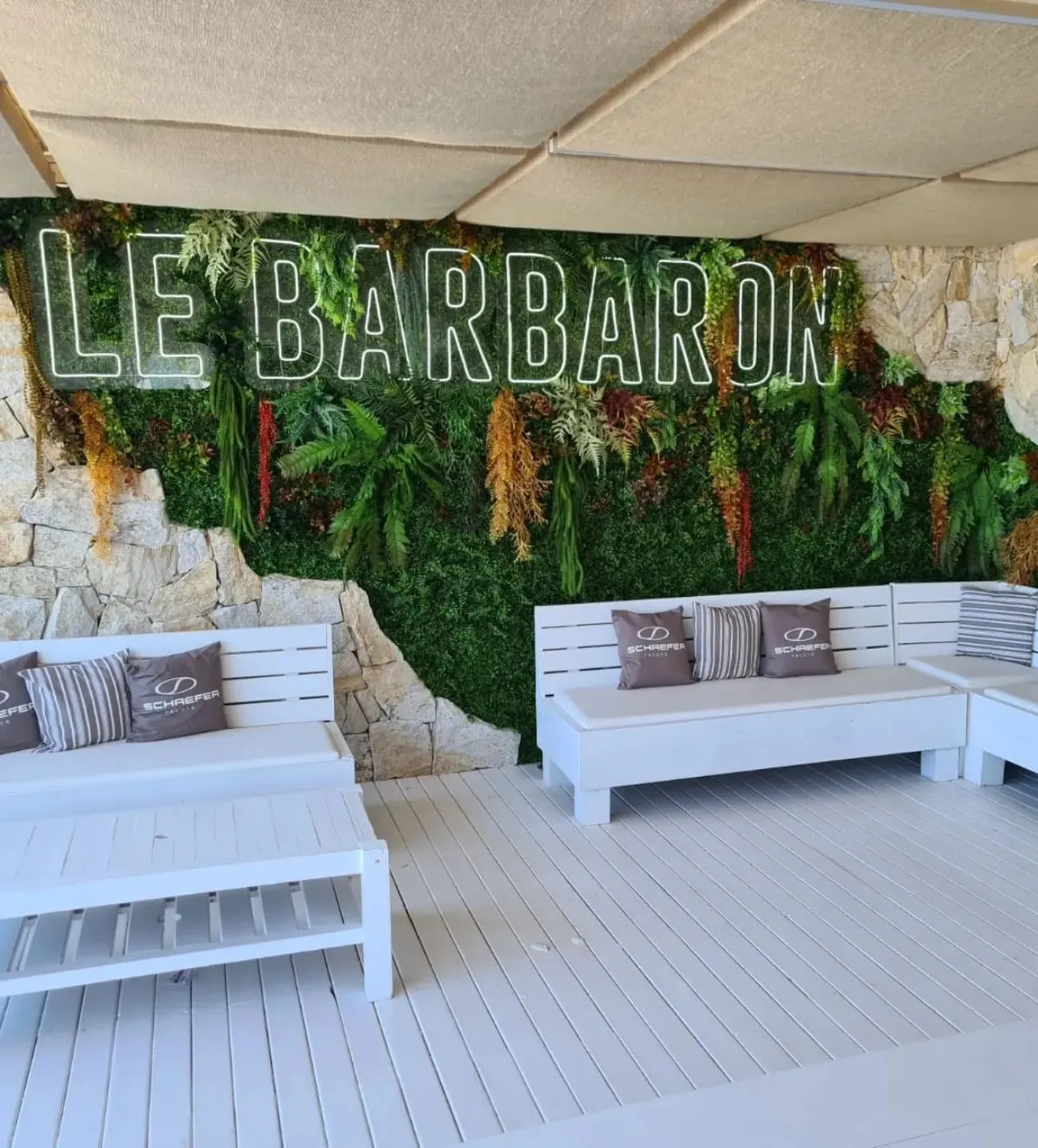 Le BarBaron bar restaurant Florianopolis