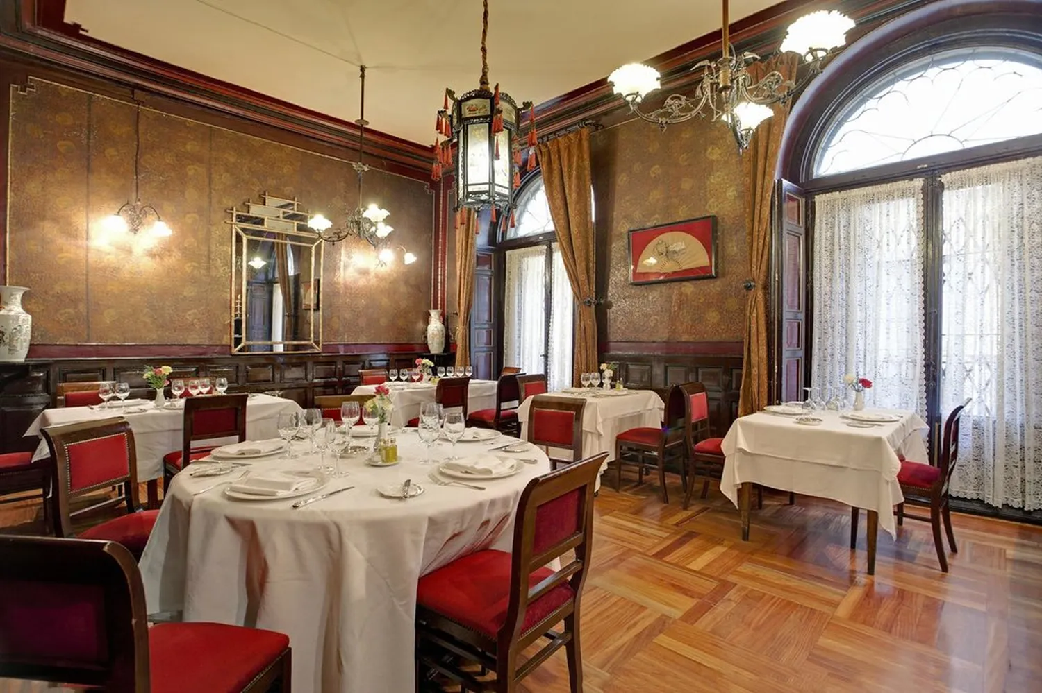 Lhardy restaurant Madrid