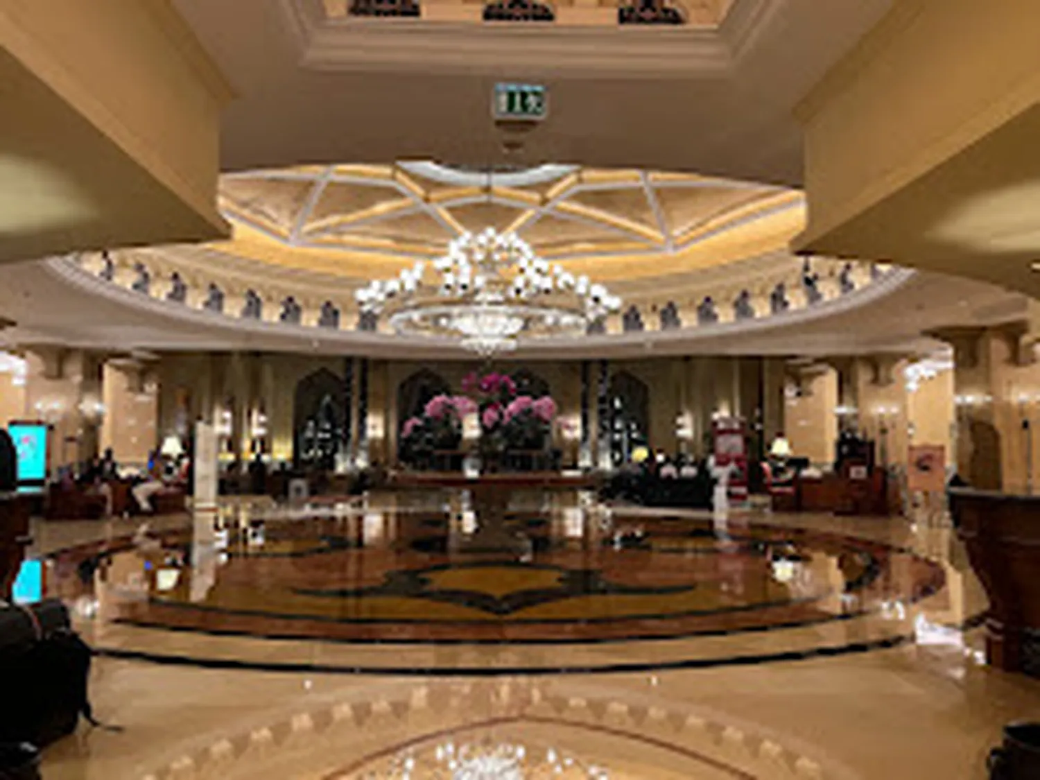 Lobby restaurant Abu Dhabi